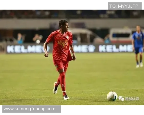 汨罗足球球星崛起之路：从青涩少年到职业联赛闪耀明星